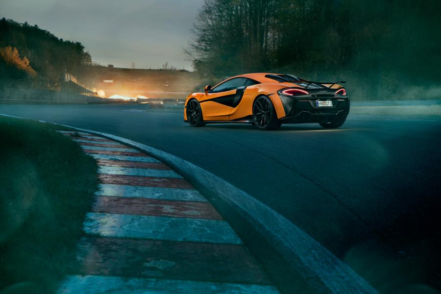  McLaren 570S by Novitec Rosso 2016 года  (фото 12 из 32)
